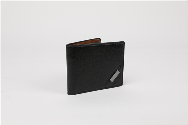 What is the most popular men's wallet