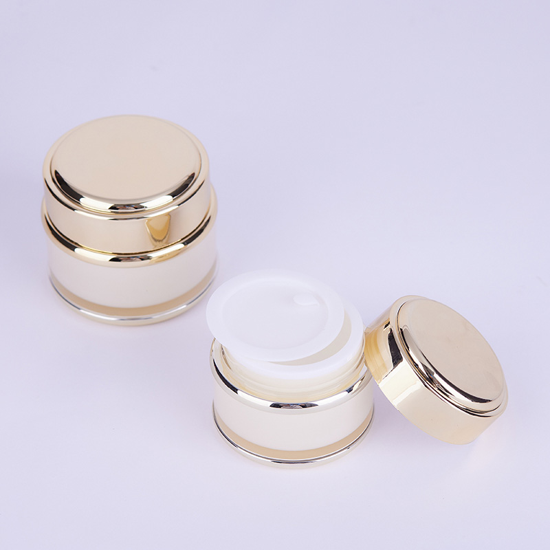 The benefits of using cream jars for cosmetics packaging