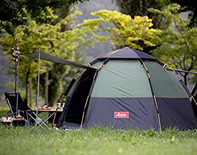Hexagonal tent glam camp