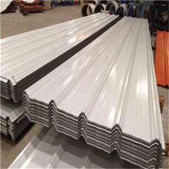 What should be paid attention to in the construction of steel roof slabs