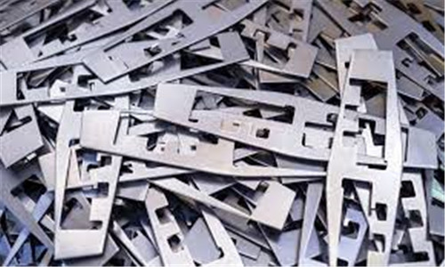 What are the characteristics and advantages of laser cut deburring