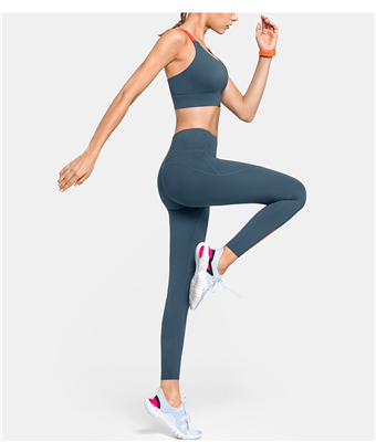 What are the advantages of Yoga wear manufacturers