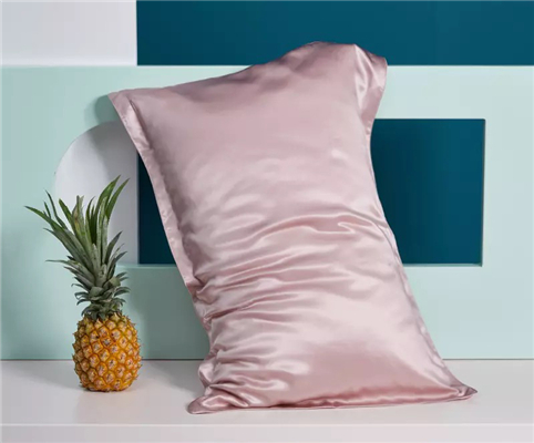 How do silk pillowcase manufacturers choose pillowcases
