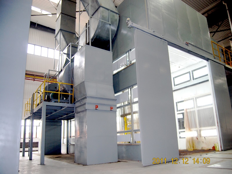 Industrial paint spray booth for trucks