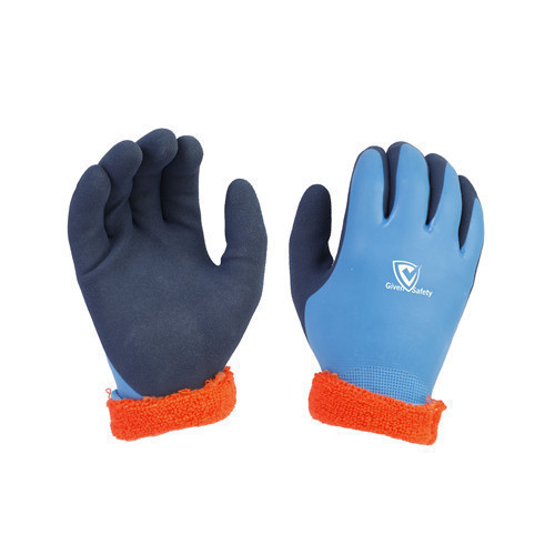Are Fingerless Winter Gloves Practical