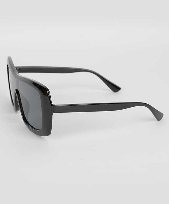 China Custom Plastic Sunglasses