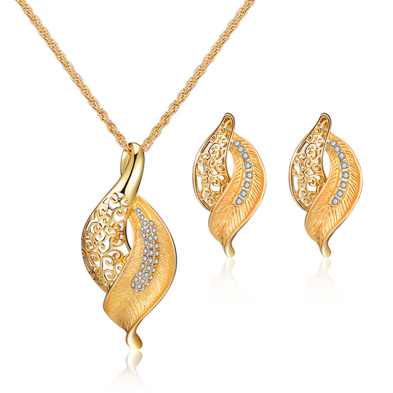 Women's  Leave Necklace and Earrings Jewelry Set