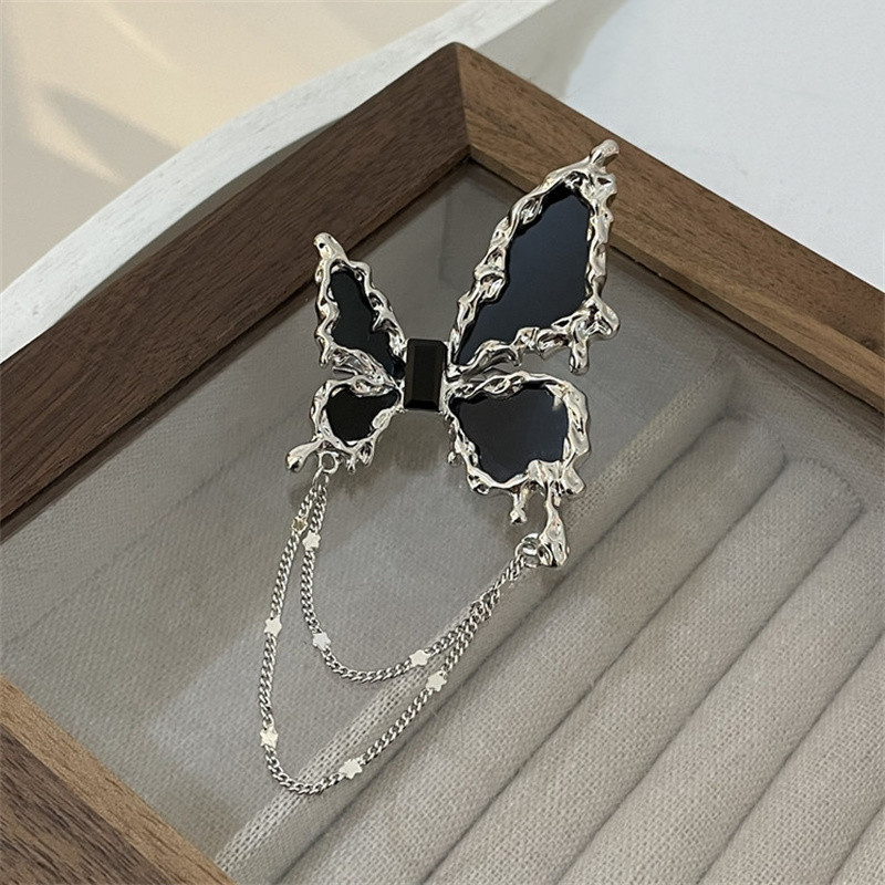 Black Butterfly Brooch Pin Hanging Chain Tassels Suit Lapel Pin 
