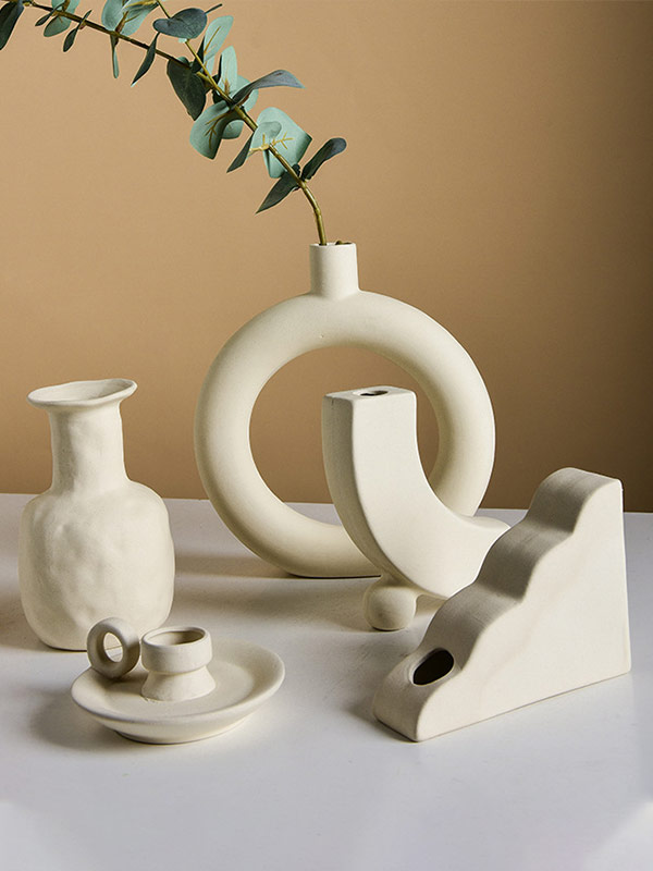 Simple plain embryo ceramic vase