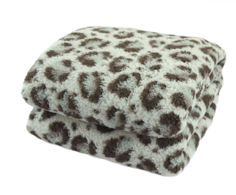 Soft leopard print lamb fleece blanket 1060217