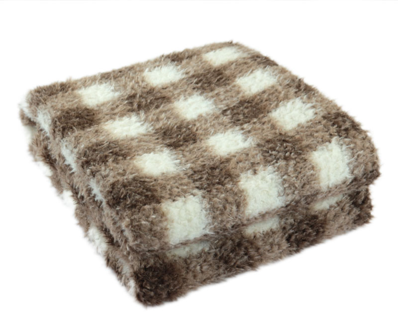 Long-haired yellow and white plaid printed lamb fleece blanket 1060219