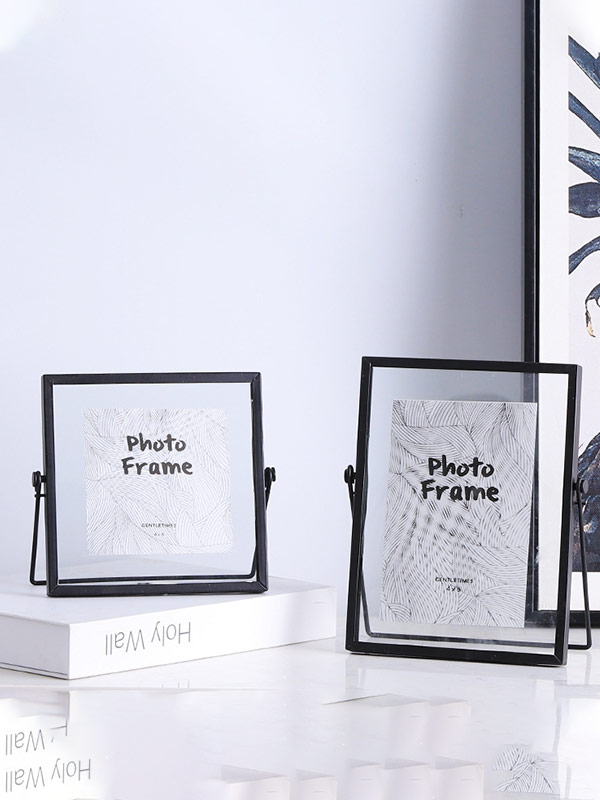 Simple wrought iron metal photo frame