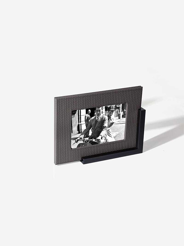 Minimalist woven leather grid pattern retro photo frame