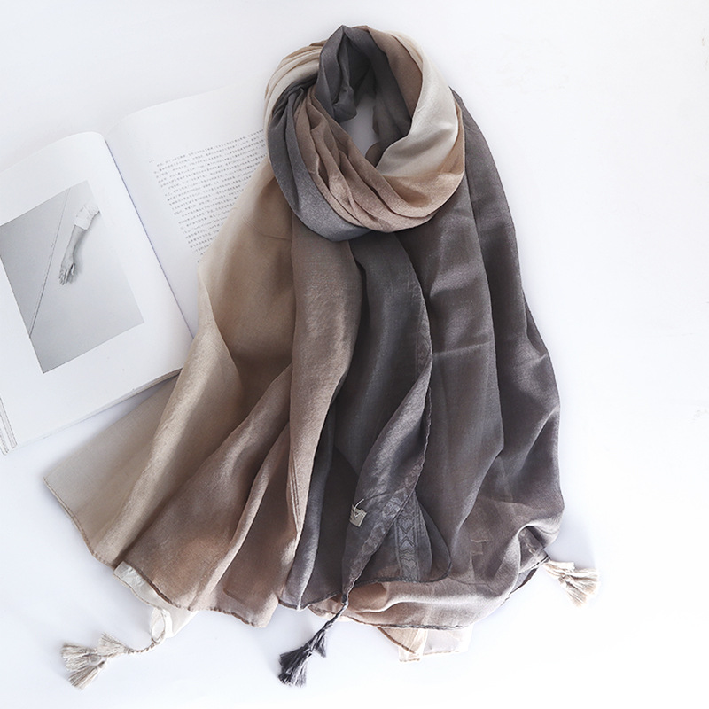 Cotton and linen scarf