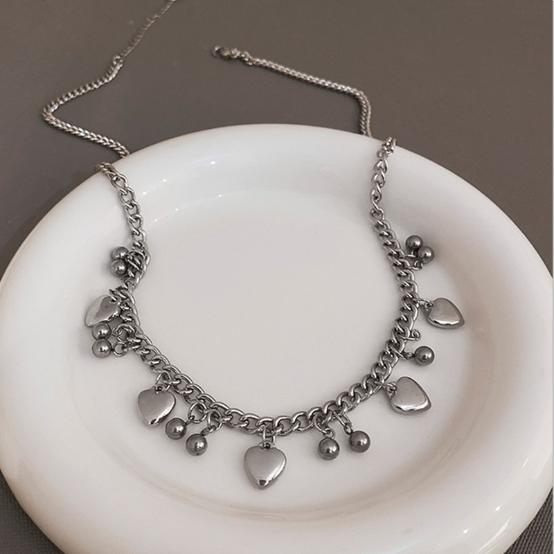 heart love pendants necklace in silver