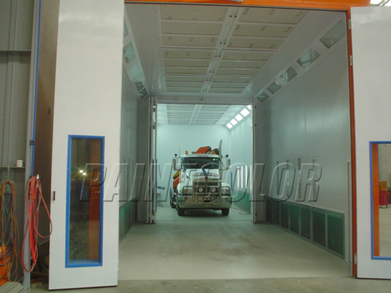 Rugged construction high performance multi-layer retractable spray booth