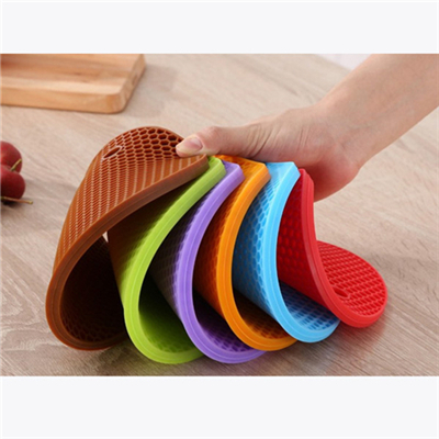 Vulcanized silicone cup