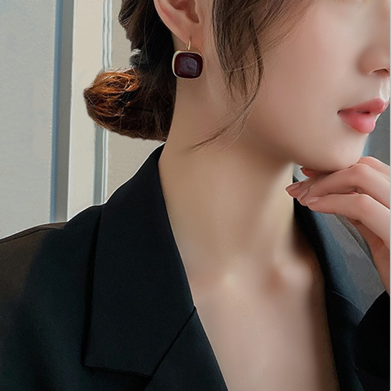 Women’s Red Square Earrings