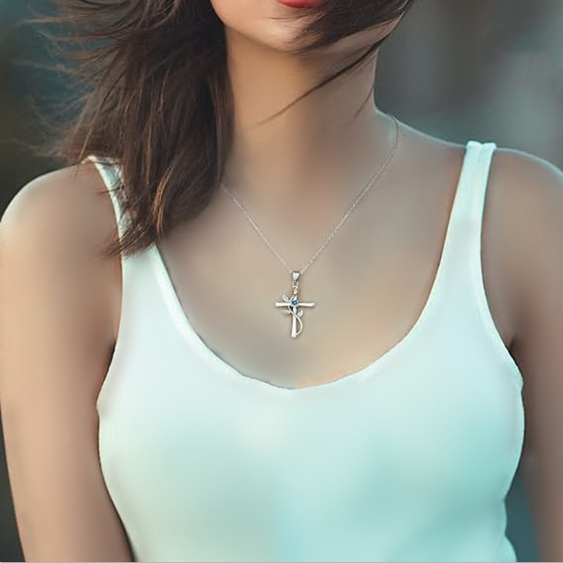 Model Cross Necklace