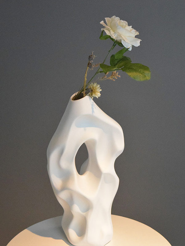 Modern minimalist ceramic vase dried flower vase