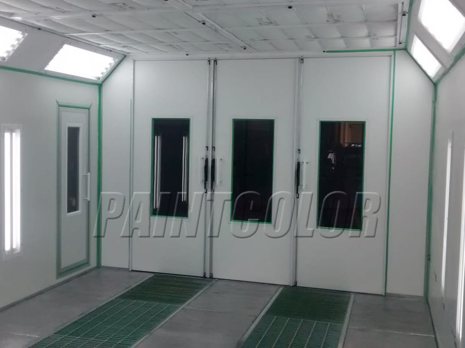 Full down-draft automotive garage paint booth of spray booth
