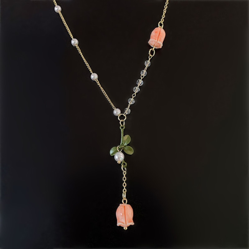Tulip flower leaf pendant necklace