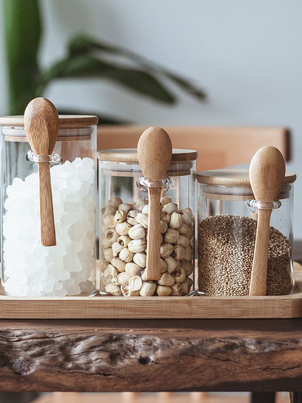 Coffee bean miscellaneous grain storage jar with spoon