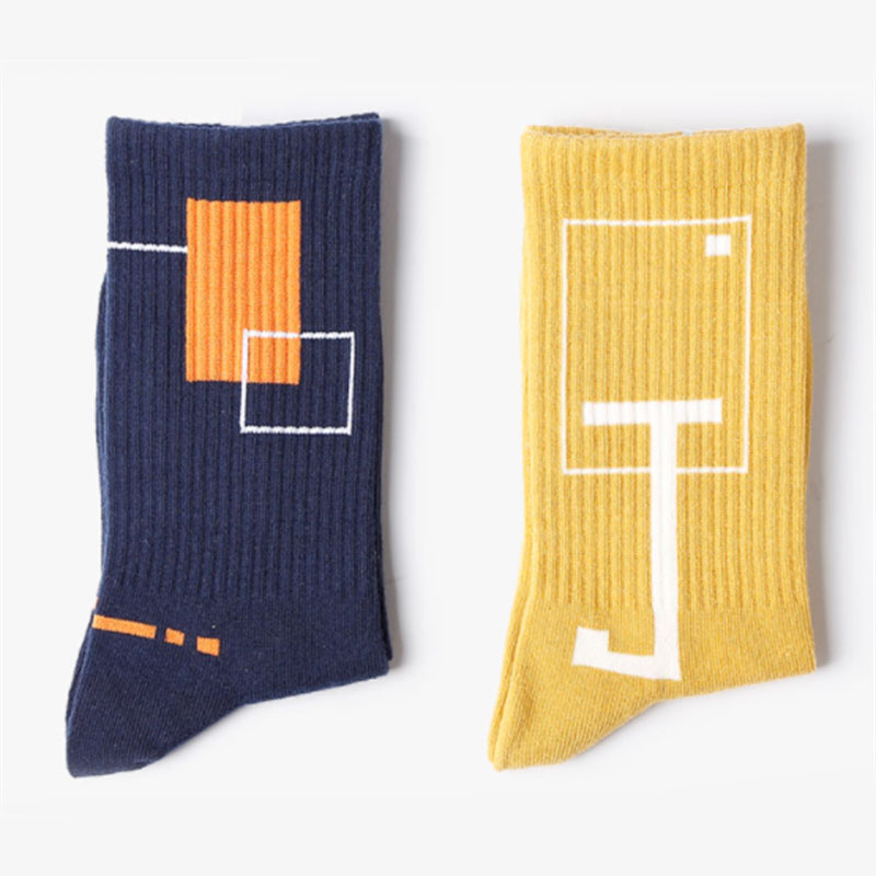 Wholesale custom logo socks design high quality fashion colorful crew cotton men marvel socks