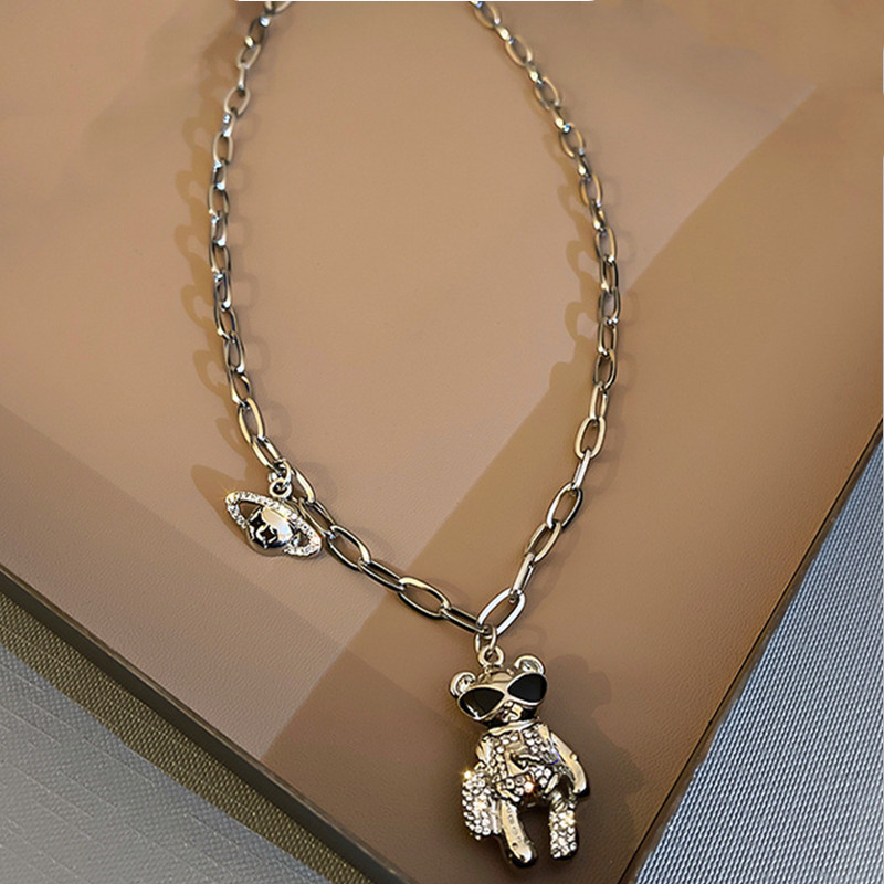 Bear and Saturn Pendannt Chunk Chain Necklace