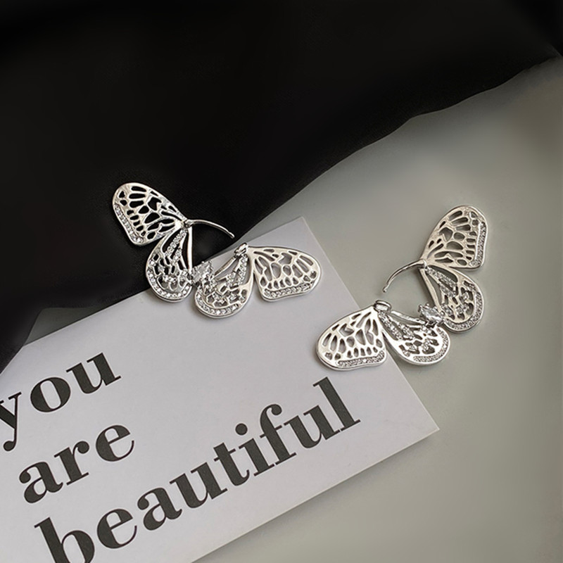 Cute butterfly earrings