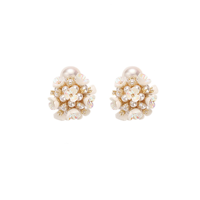Pearl Earrings studs