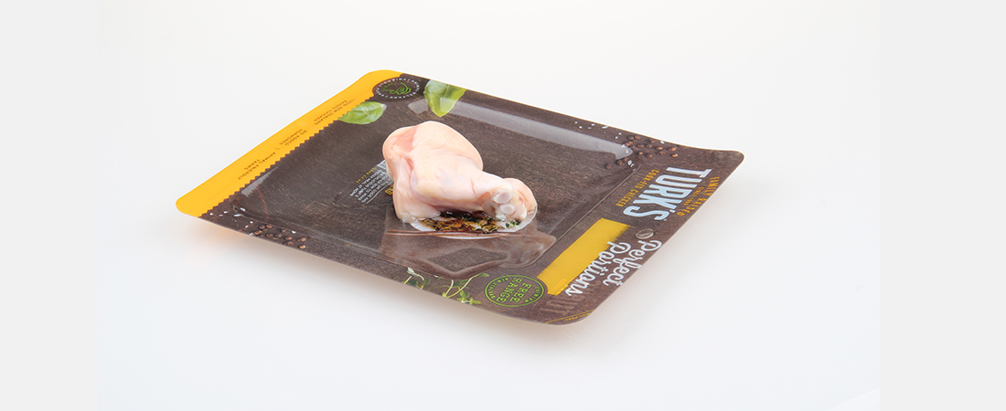 Vacuum skin packaging for poultry