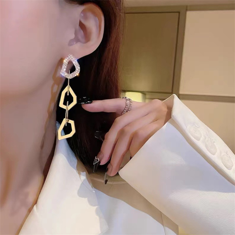 Women's quintuple irregular metal rings dangle earrings