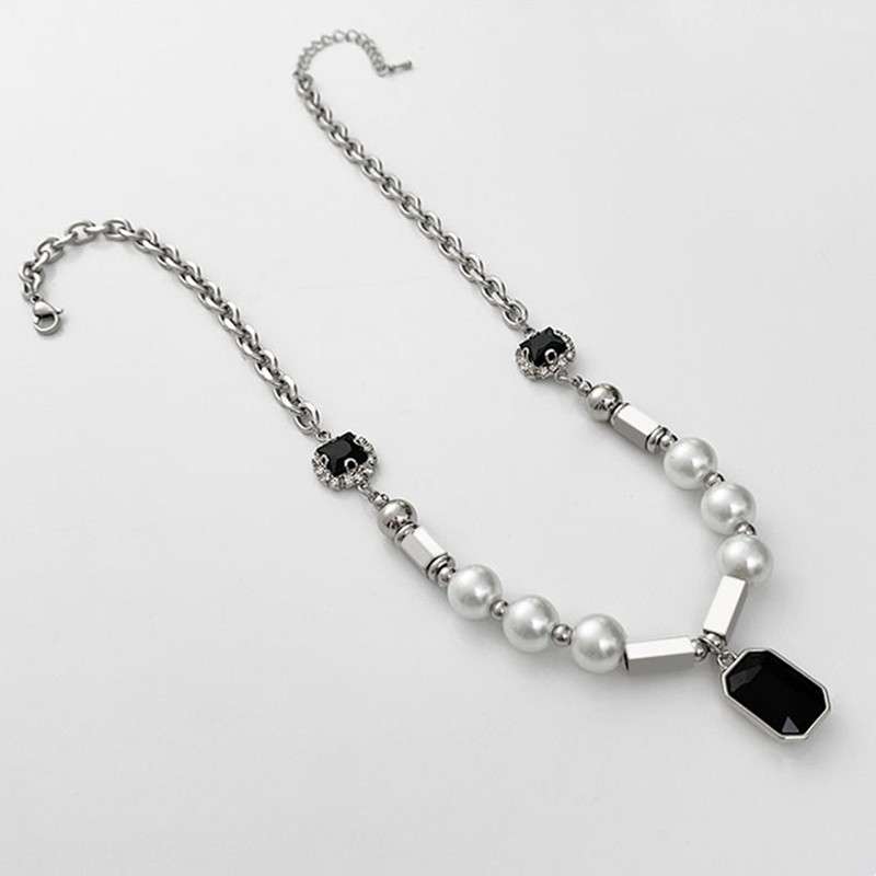 Mens Pearl Black Gem Pendant Necklace