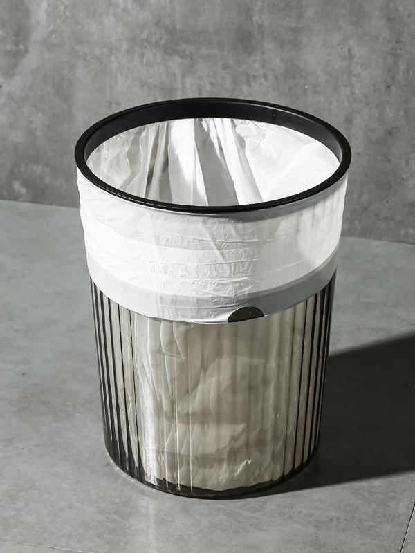 Trash bin without cover