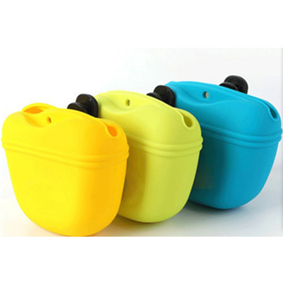 Silicone carrying cup