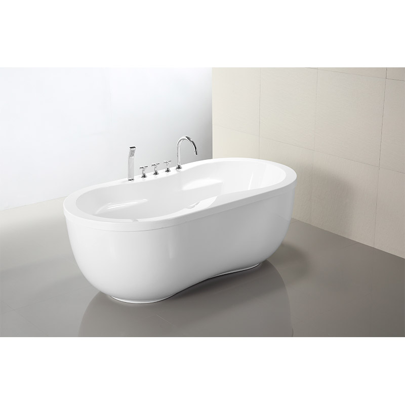 Freestanding Tub With Drains