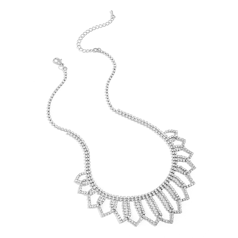 Silver Claw Chain jewelry