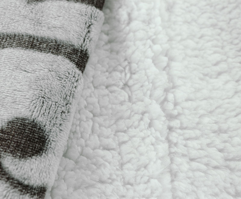 Sherpa blanket with back printed flannel blanket 1040703