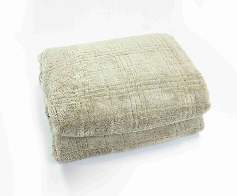 Soft and comfortable single layer flannel blanket 1030112