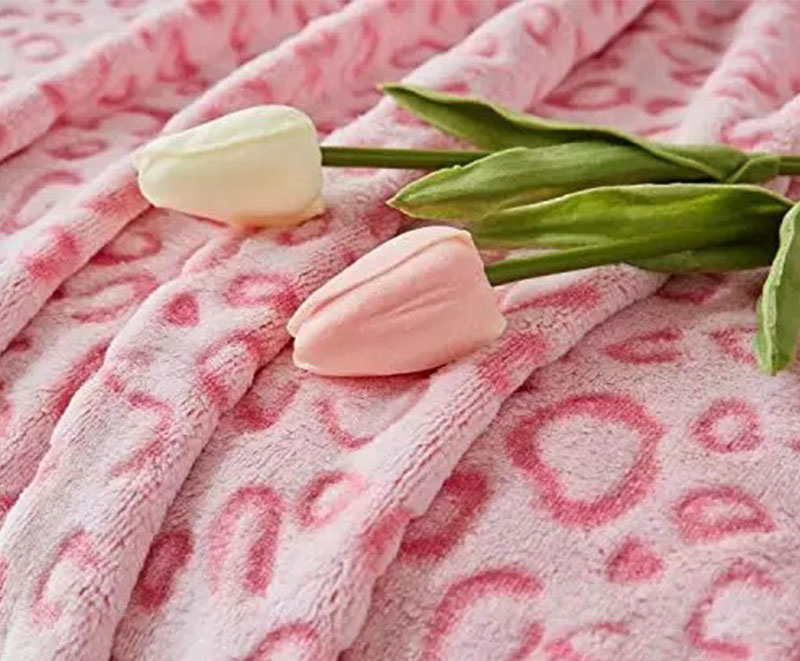 Flannel fleece pink leopard cut blanket 1030120