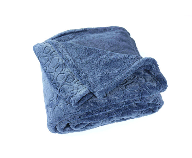 Fluffy blue embossed flannel blanket 1030207