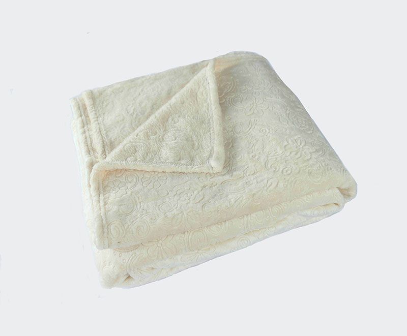 Premium comfort embossed flannel blanket 1030211