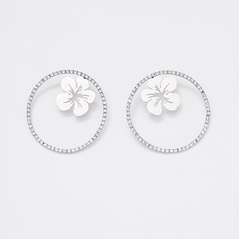 European and American Fashion Simple Earrings Temperament Flower Earrings for Women