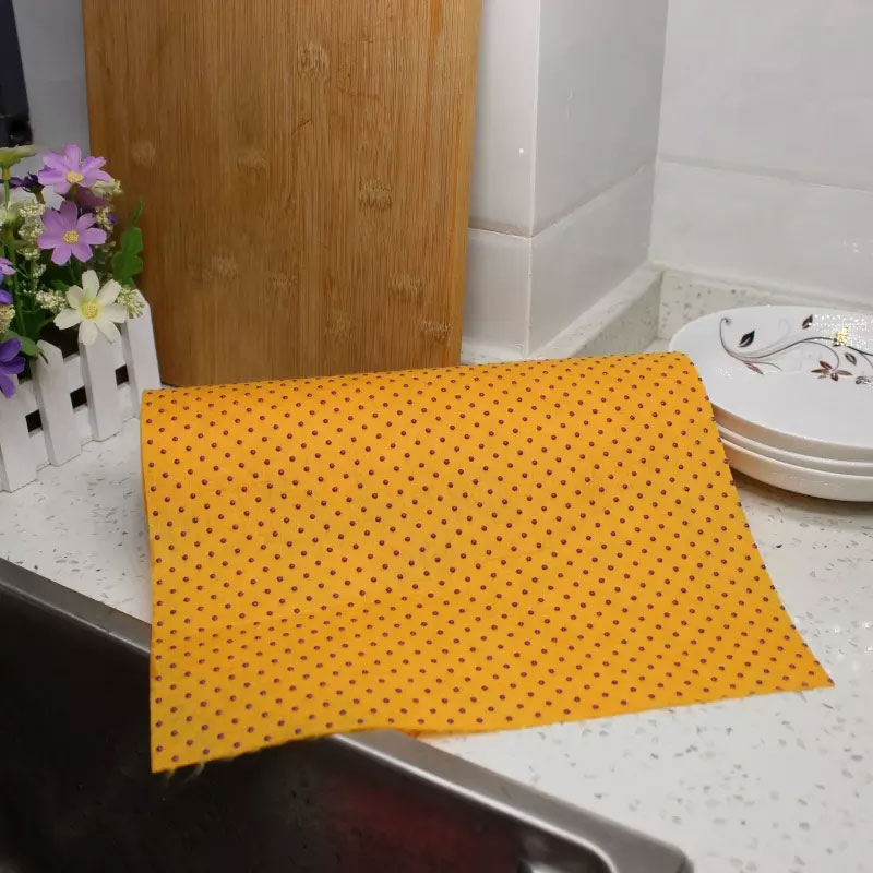 Good quality nonwoven fabric pvc dots coated