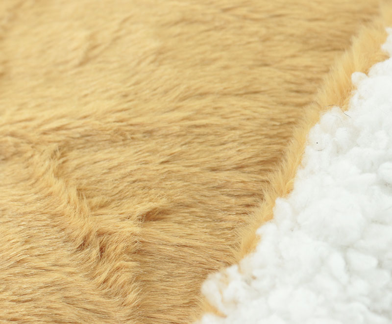 Ochre rabbit fur with sherpa blanket 1020129