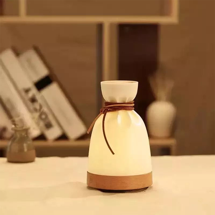 Mini Wood Grain with LED Night Light Ultra Quiet Aroma Diffuser