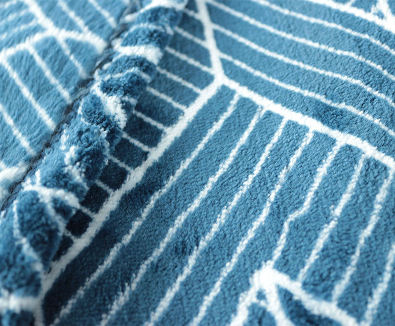 European-style elegant printed flannel blanket 1030506