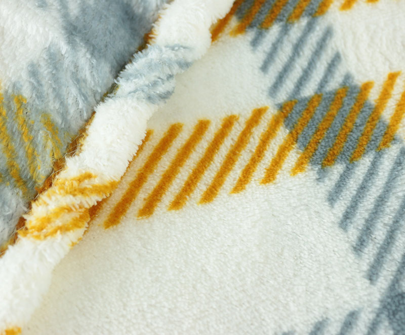 Yellow gingham print flannel blanket 1030507