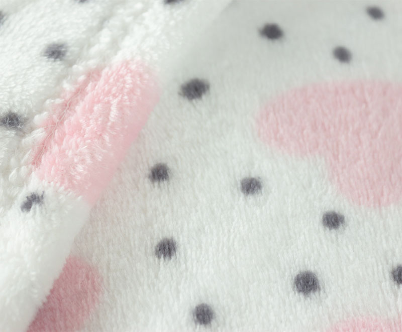 Speckled heart print flannel soft comfort blanket 1030512
